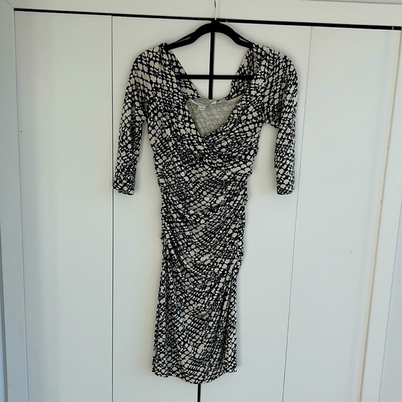 Diane von Furstenberg black and cream dress size 4 - Picture 1 of 7
